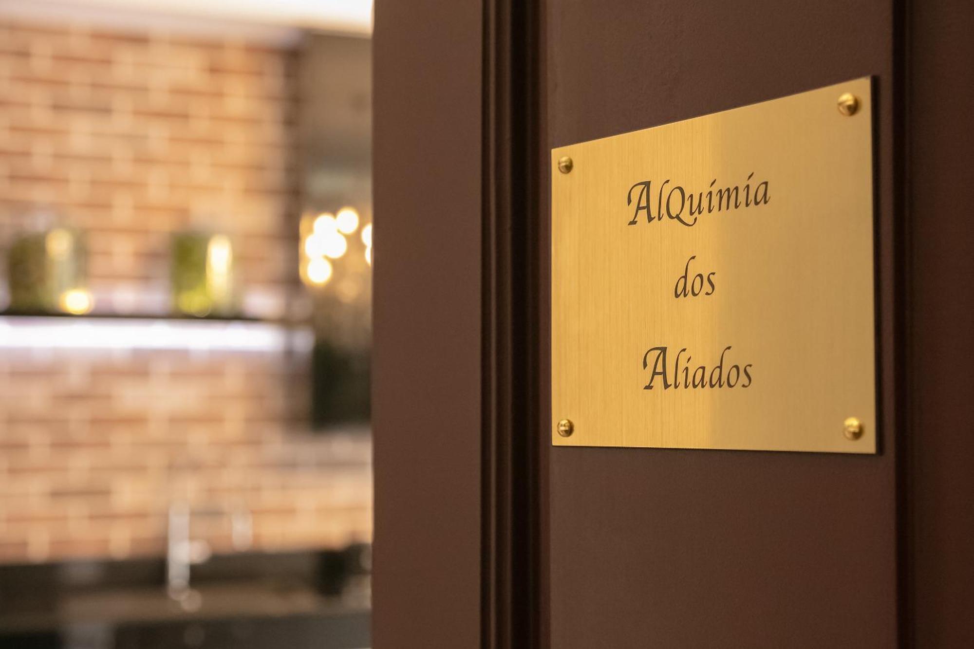 Alquimia Dos Aliados - Gorgeous Palace Apartment Порто Екстериор снимка